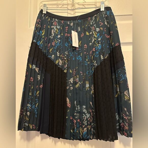 Banana Republic Pleated Skirt